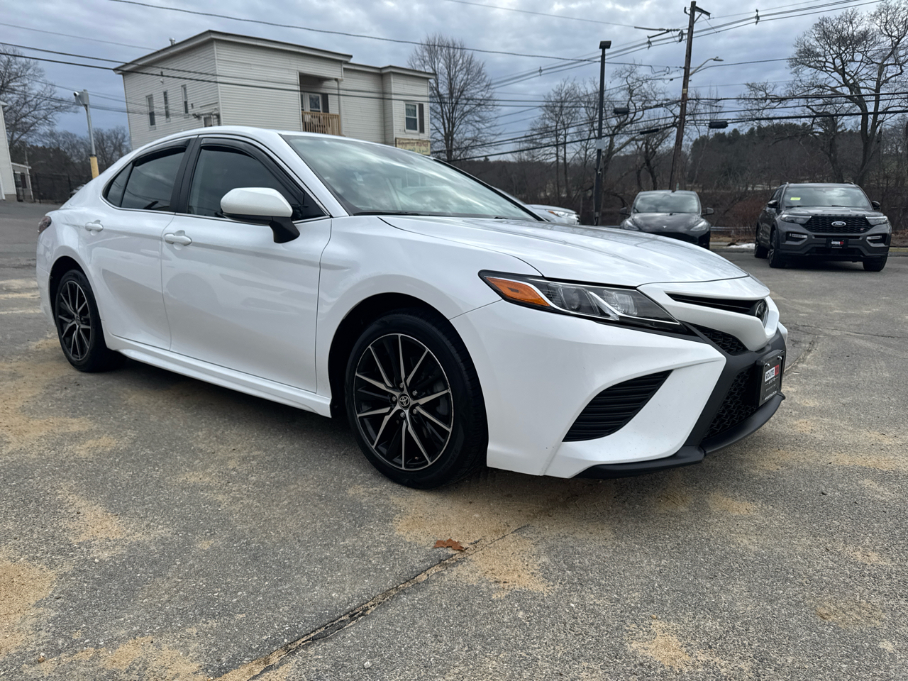 Toyota Camry  2019