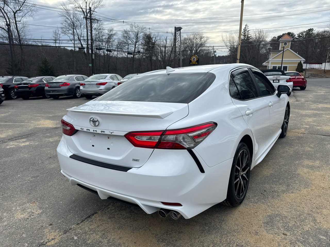 Toyota Camry  2019