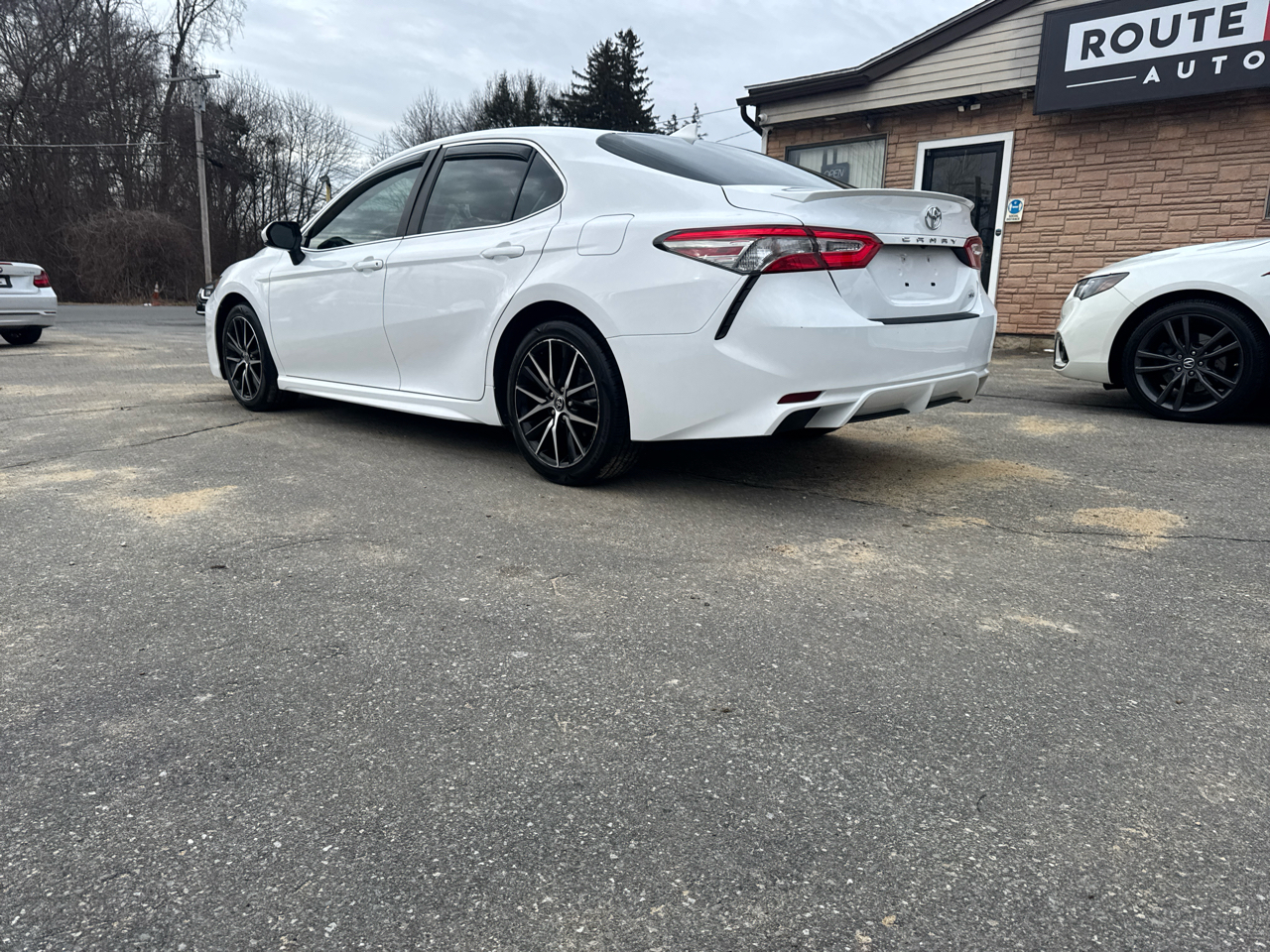 Toyota Camry  2019