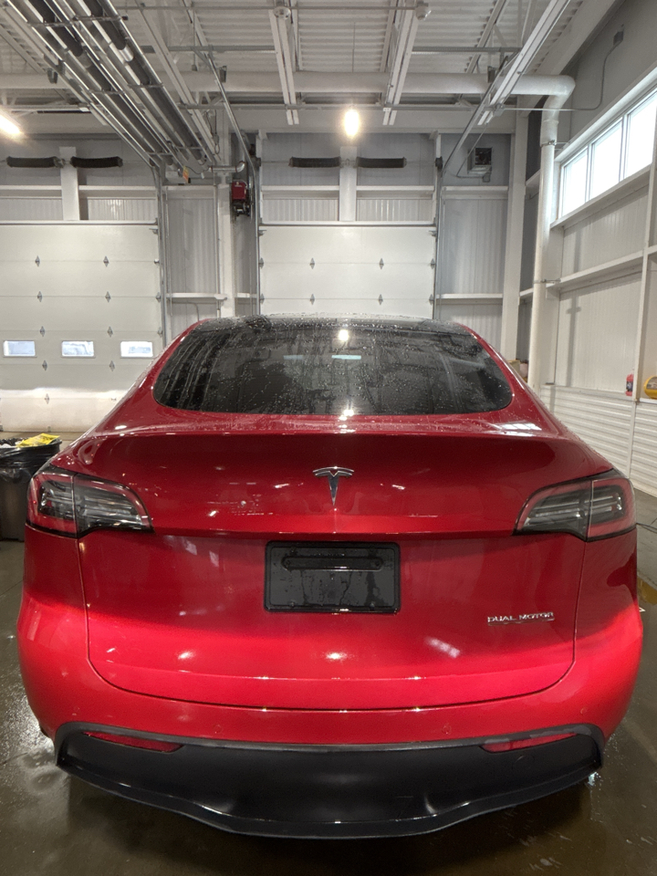 Tesla Model Y  2020