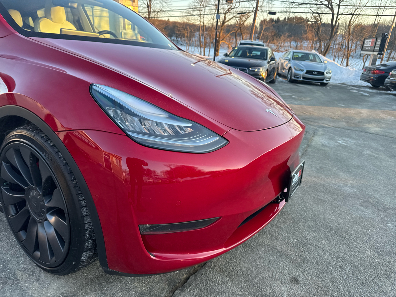 Tesla Model Y  2020