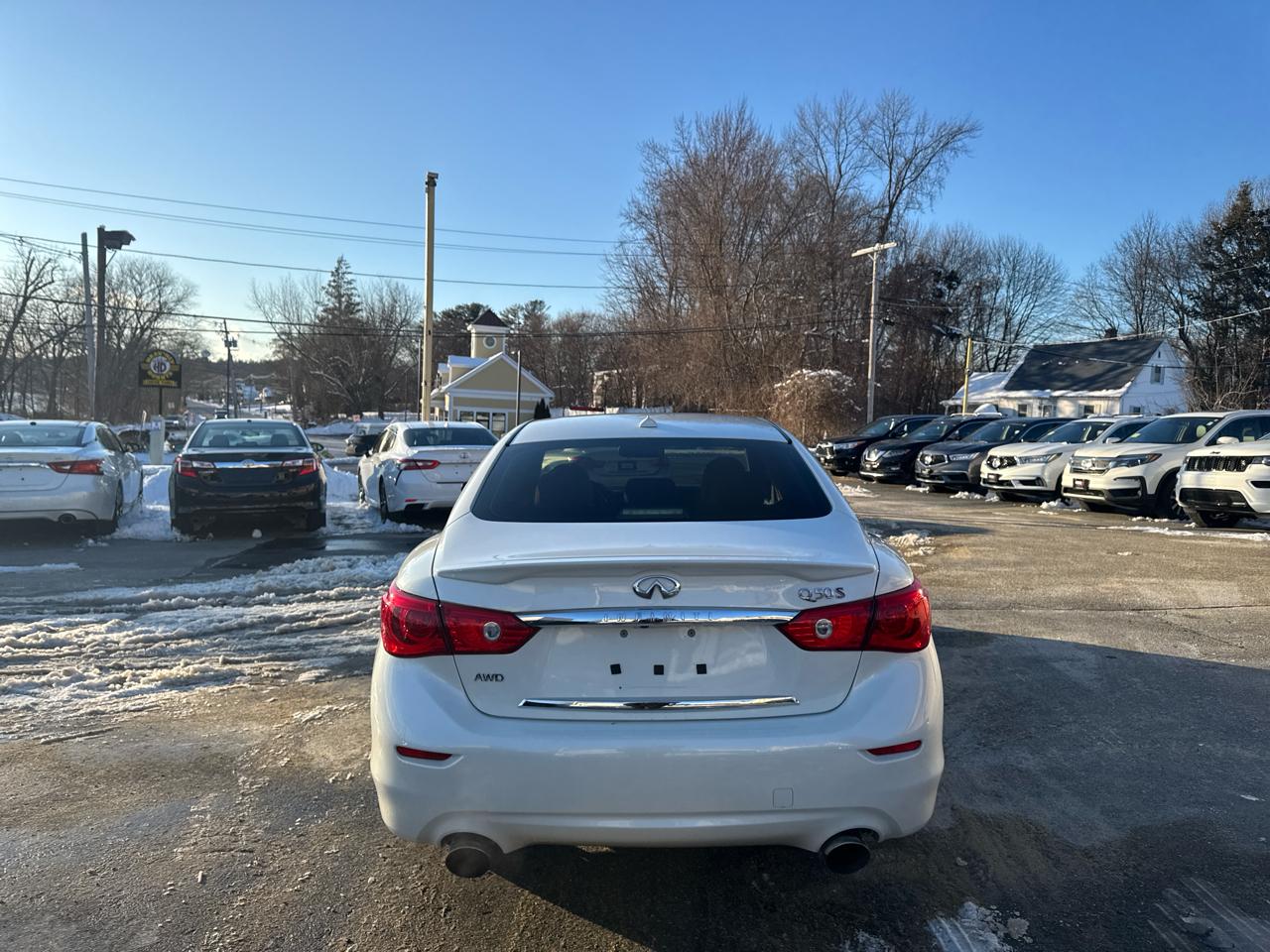 Infiniti Q50  2016