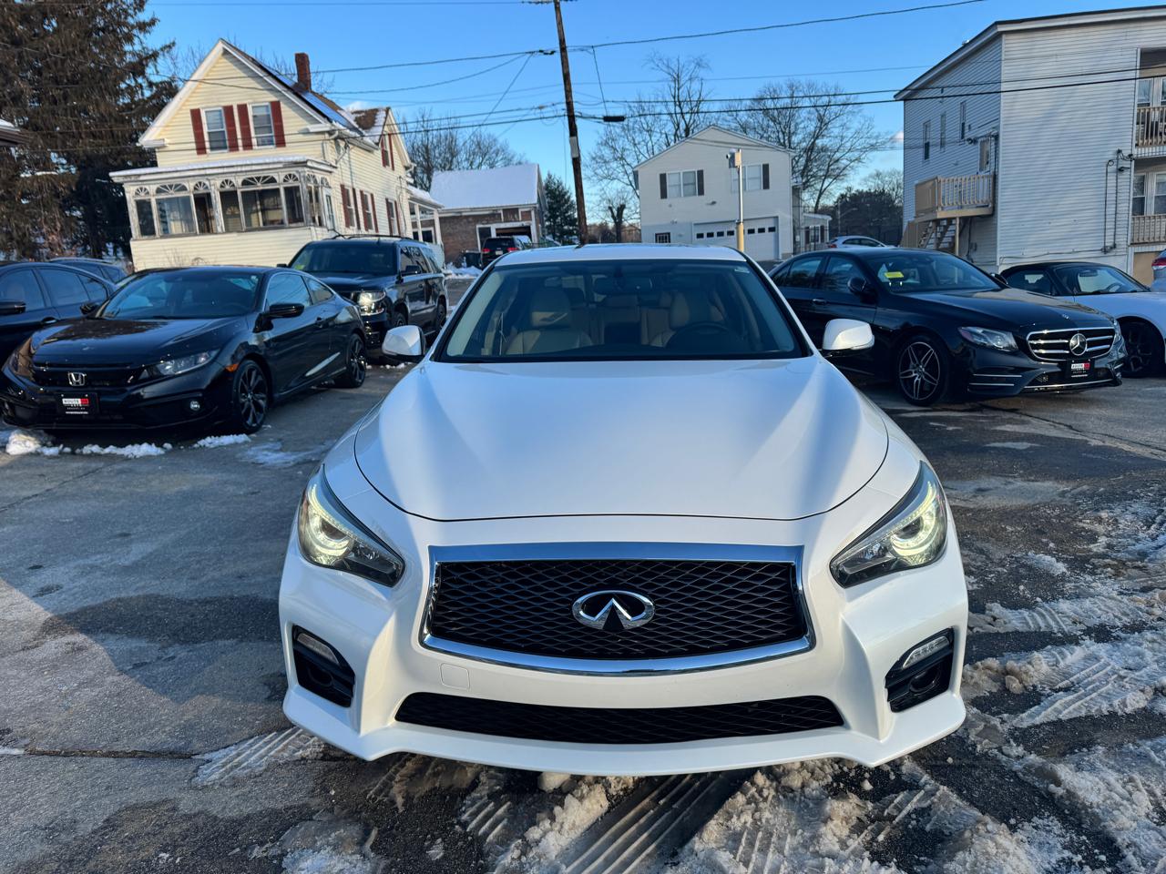 Infiniti Q50  2016