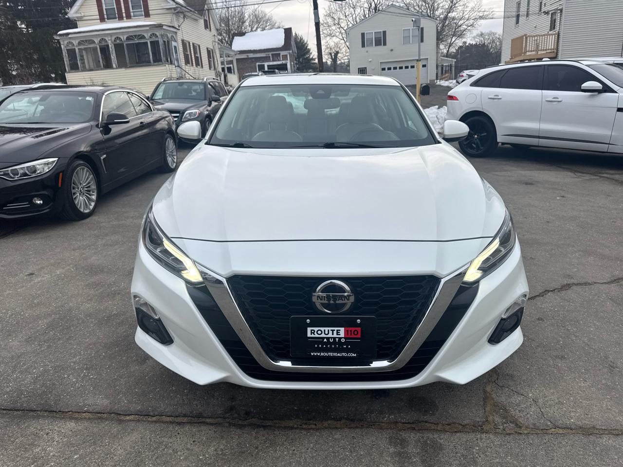 Nissan Altima  2019