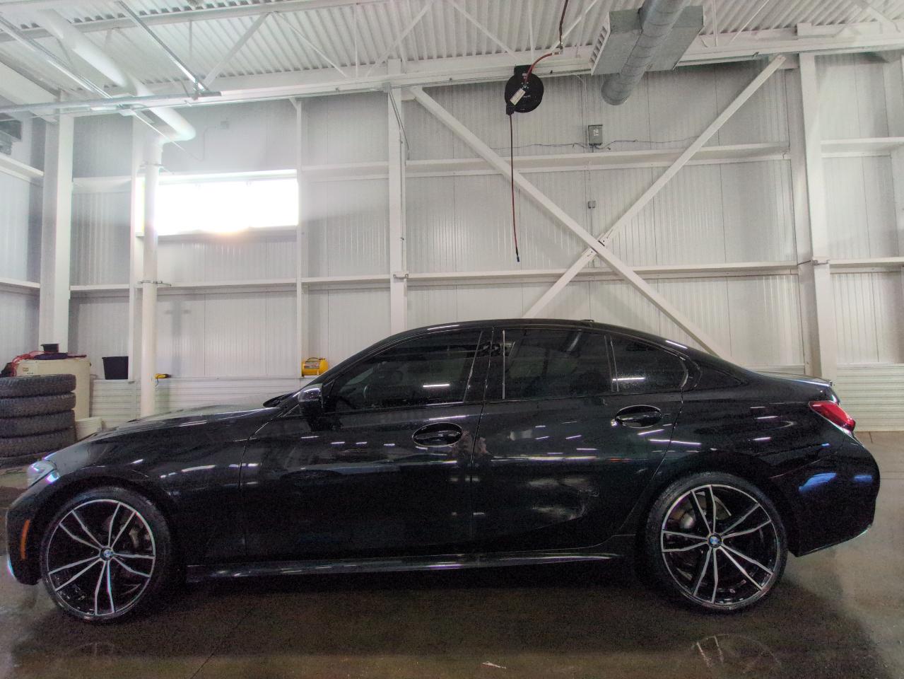 BMW 3 Series 330i xDrive Sedan 2021