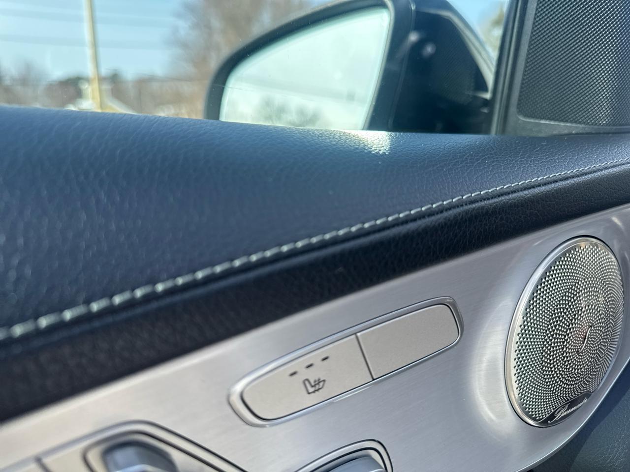 Mercedes-Benz GLC  2023