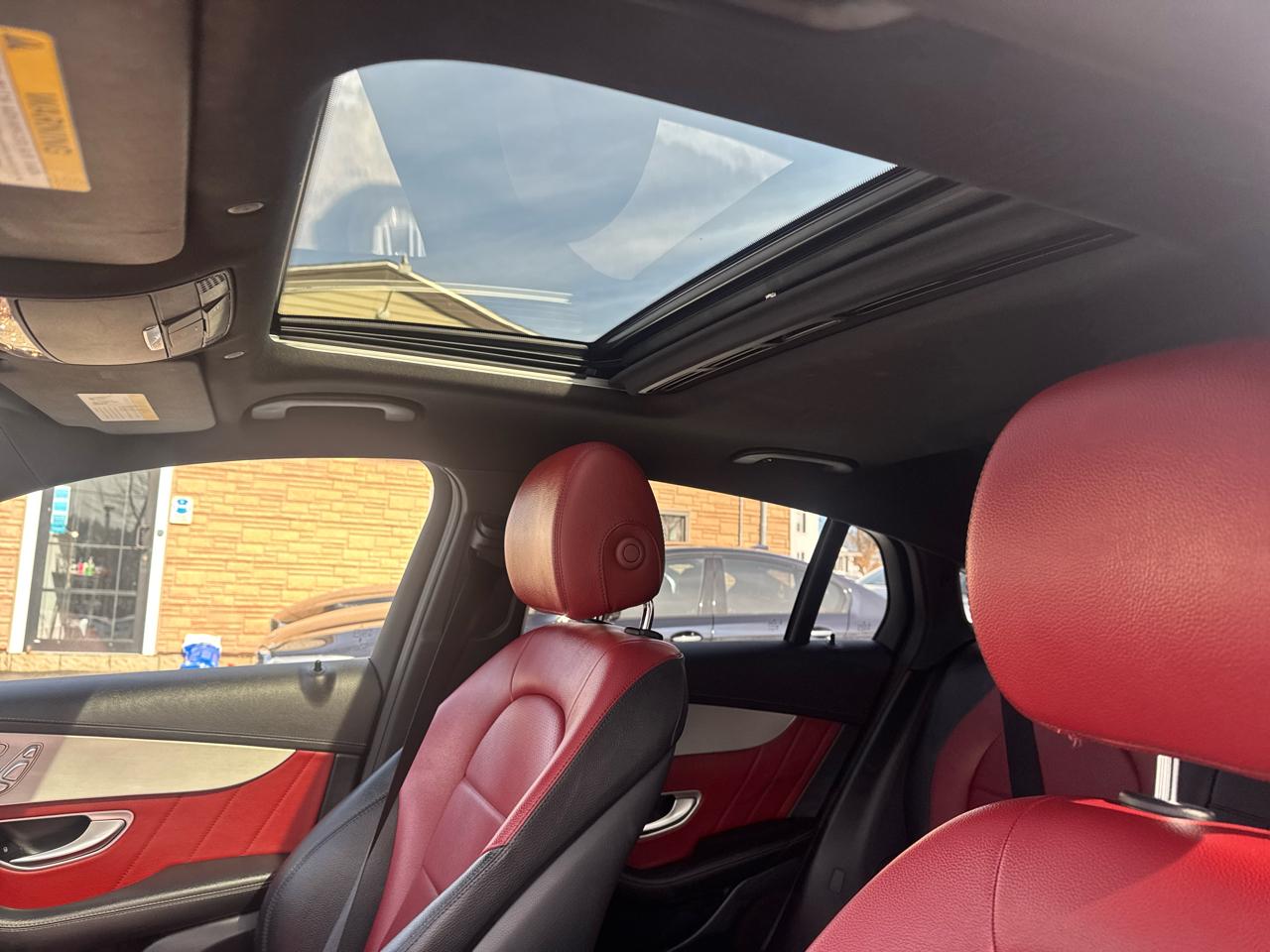 Mercedes-Benz GLC  2023