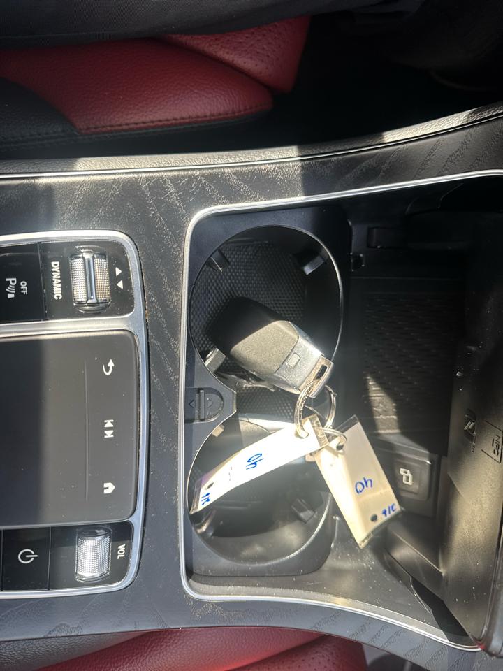 Mercedes-Benz GLC  2023