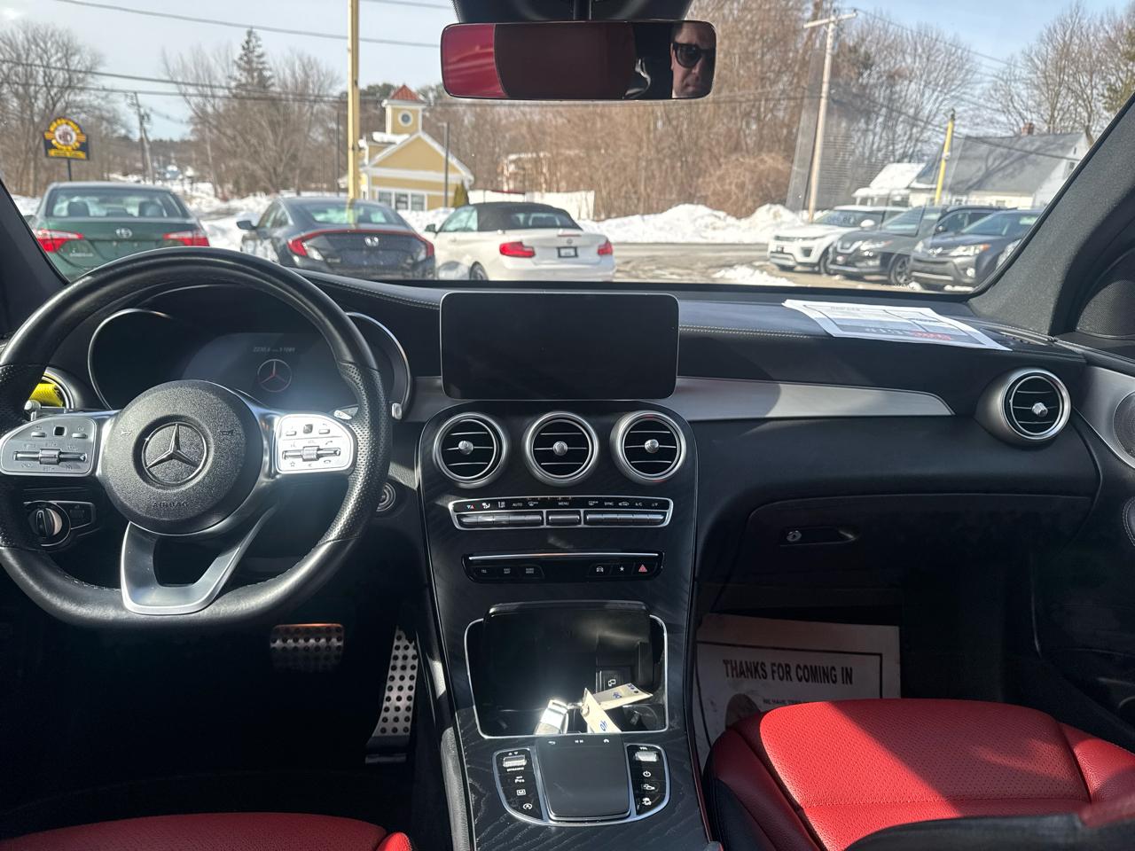 Mercedes-Benz GLC  2023