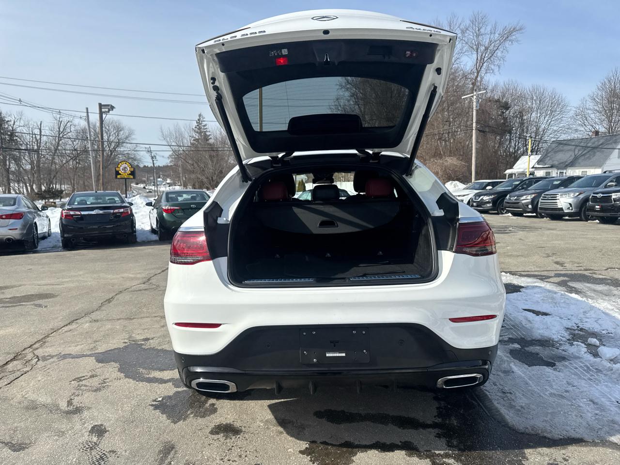 Mercedes-Benz GLC  2023