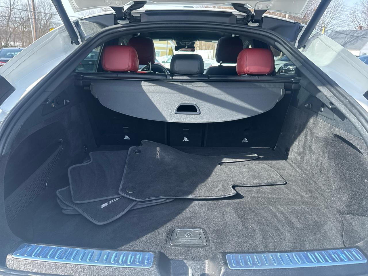 Mercedes-Benz GLC  2023