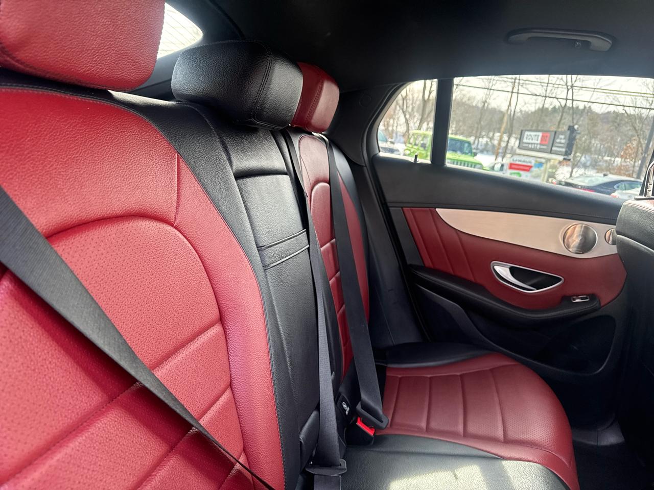 Mercedes-Benz GLC  2023