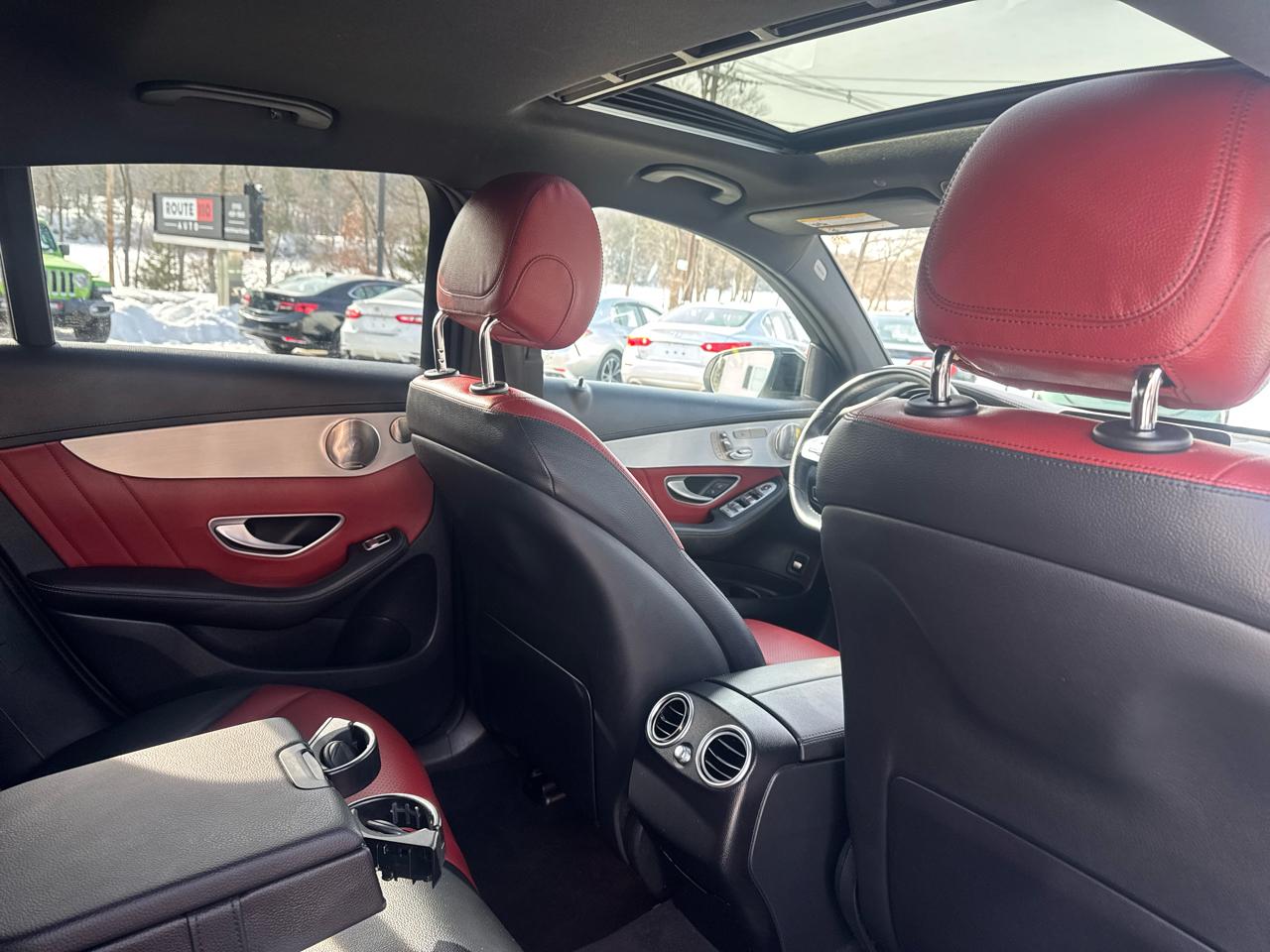 Mercedes-Benz GLC  2023