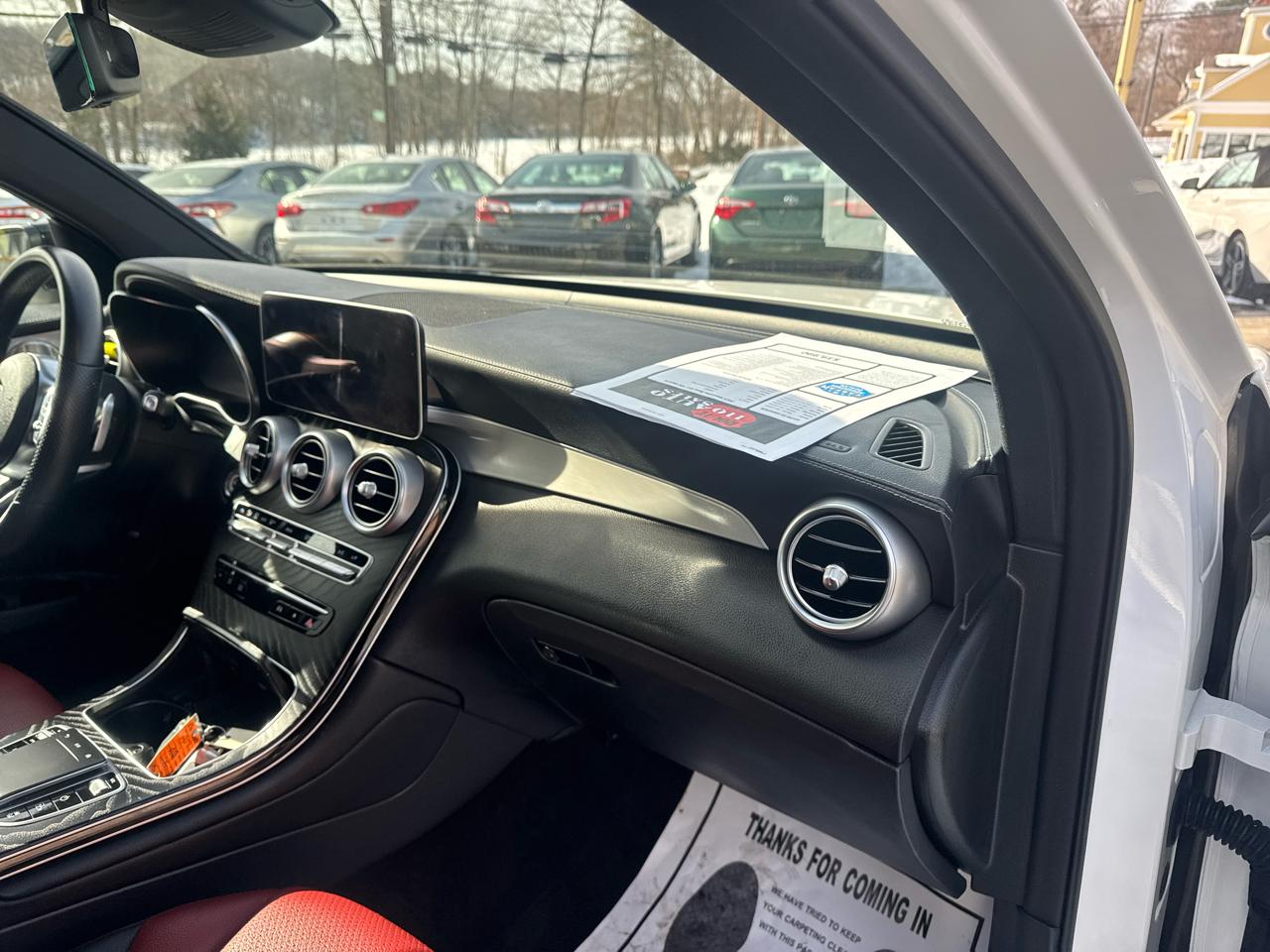 Mercedes-Benz GLC  2023