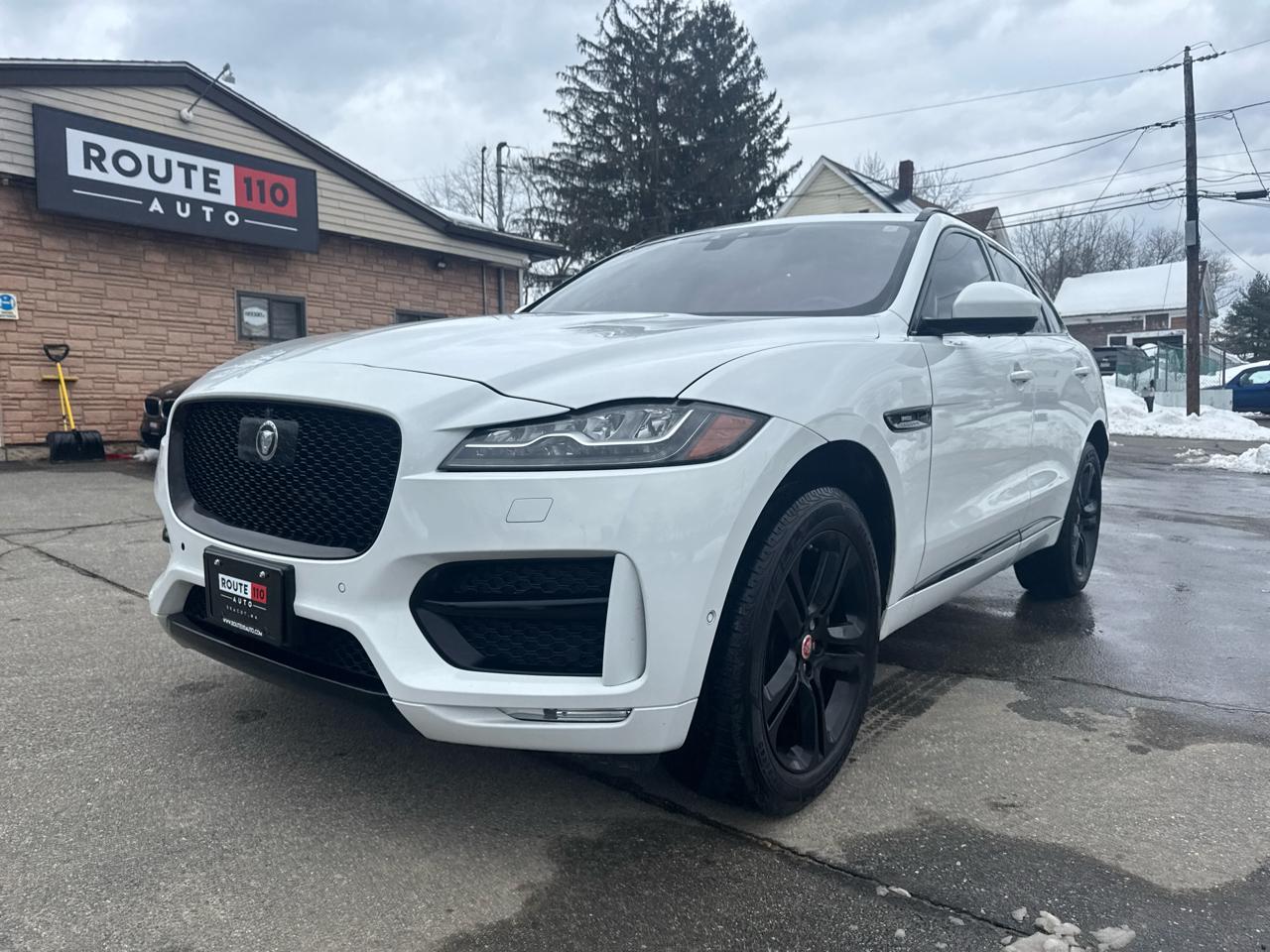 2018 Jaguar F-Pace R - SPORT