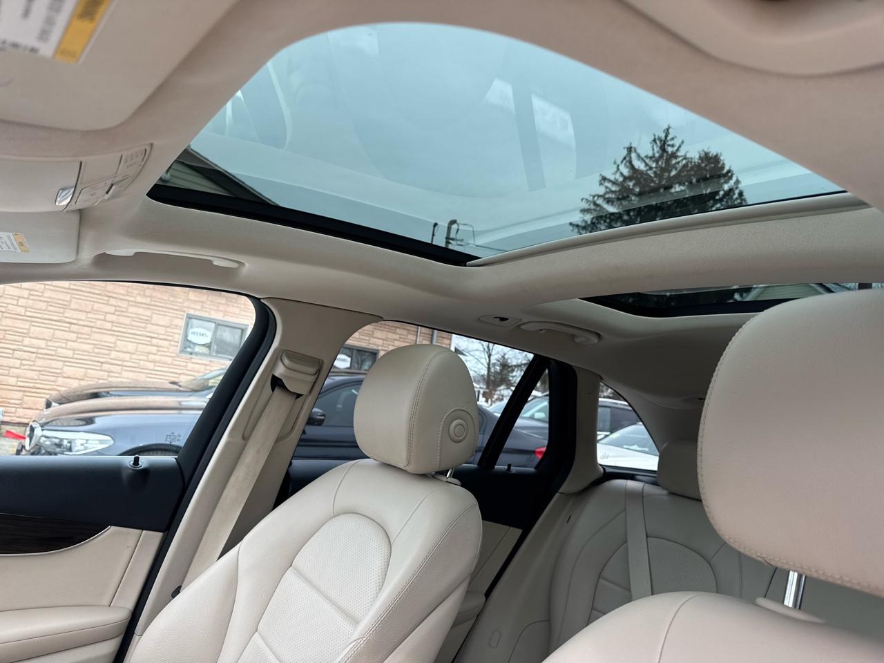 Mercedes-Benz GLC  2019