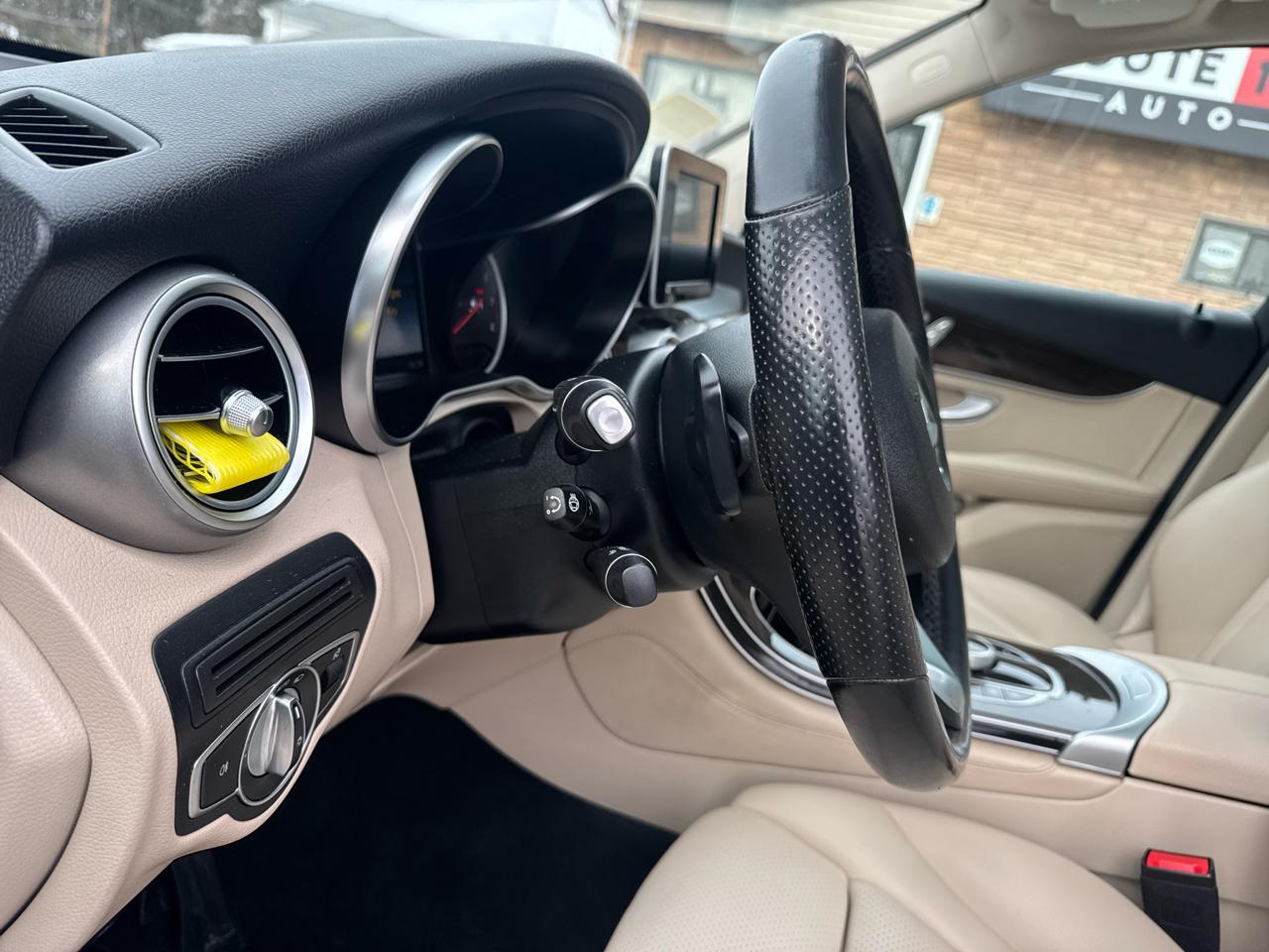 Mercedes-Benz GLC  2019