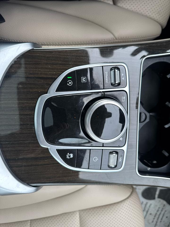 Mercedes-Benz GLC  2019