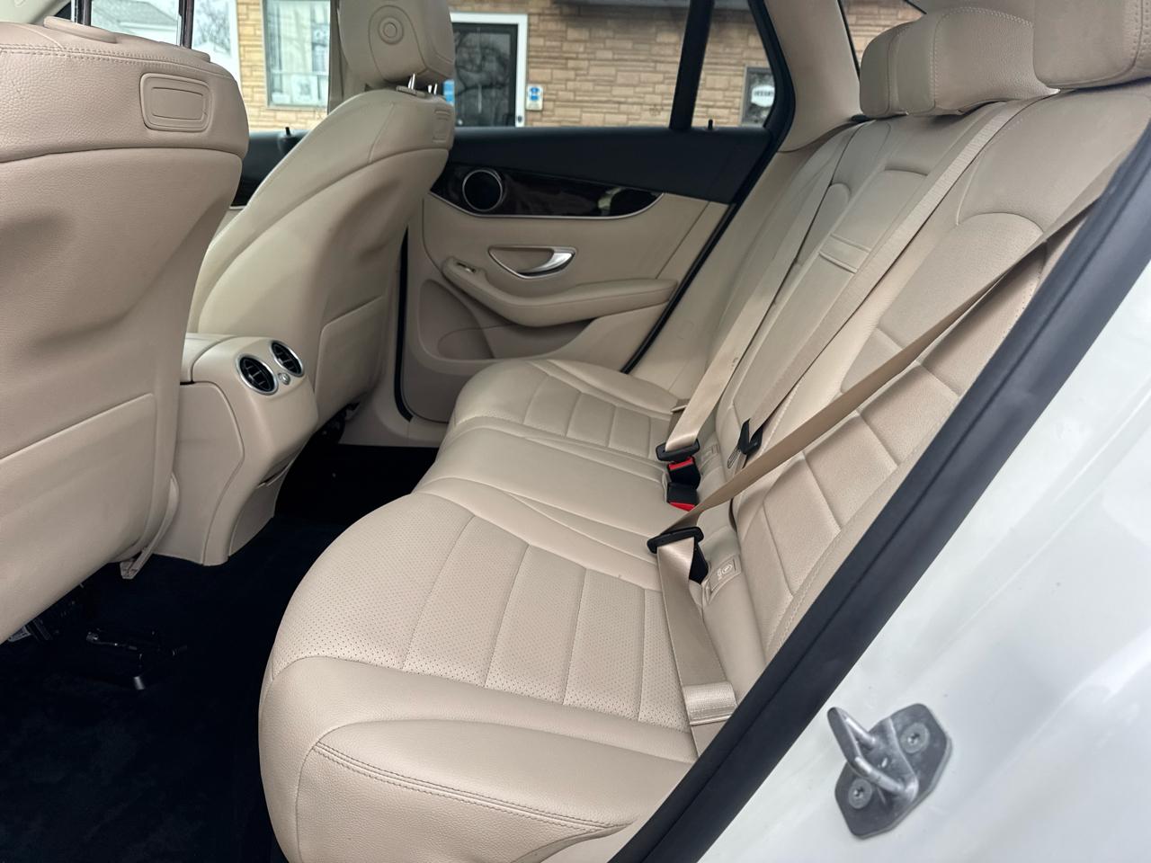 Mercedes-Benz GLC  2019