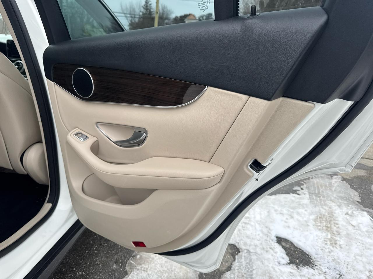 Mercedes-Benz GLC  2019