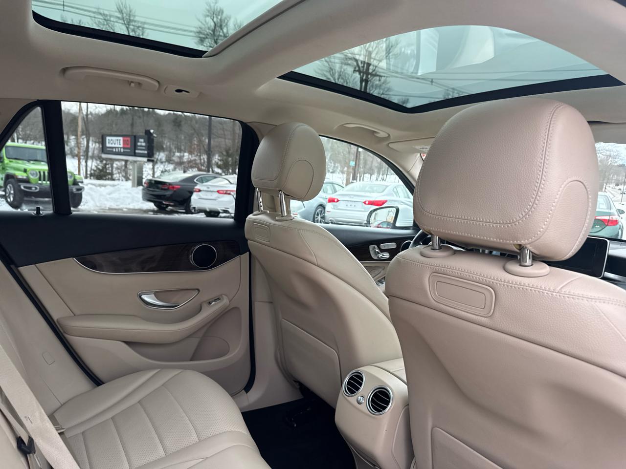 Mercedes-Benz GLC  2019