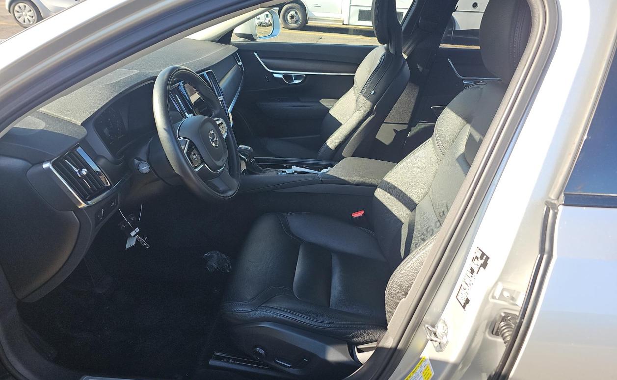 Volvo V90 Cross Country  2017