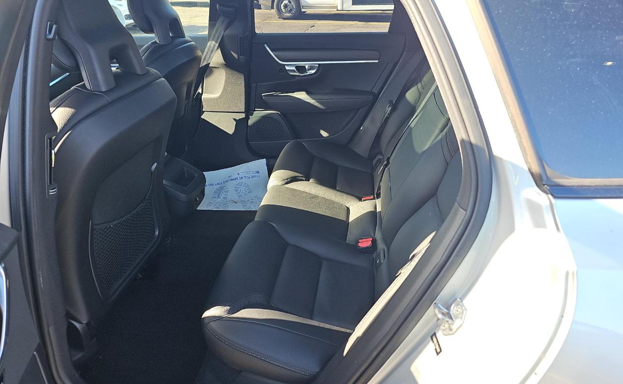 Volvo V90 Cross Country  2017