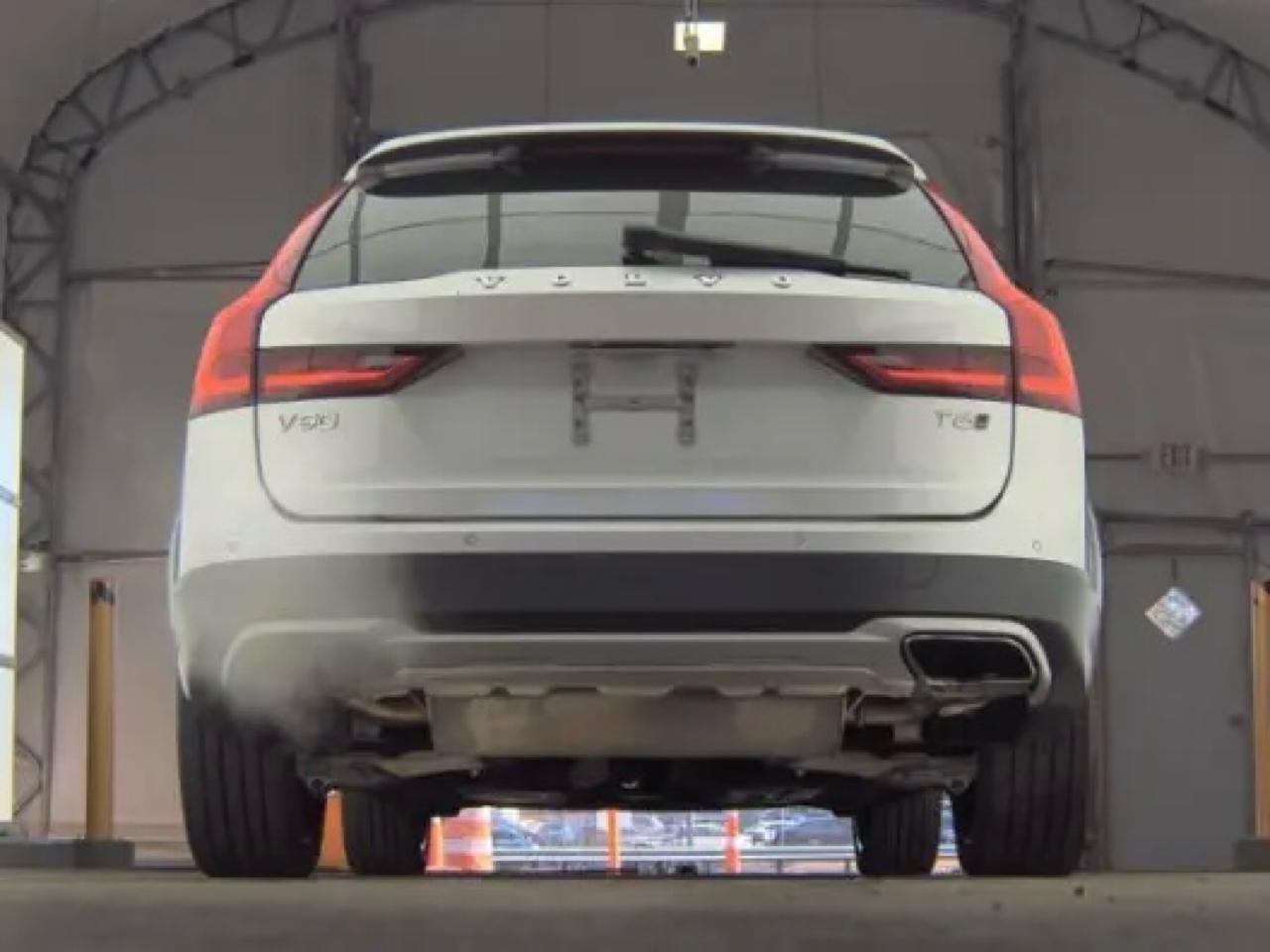 Volvo V90 Cross Country  2017