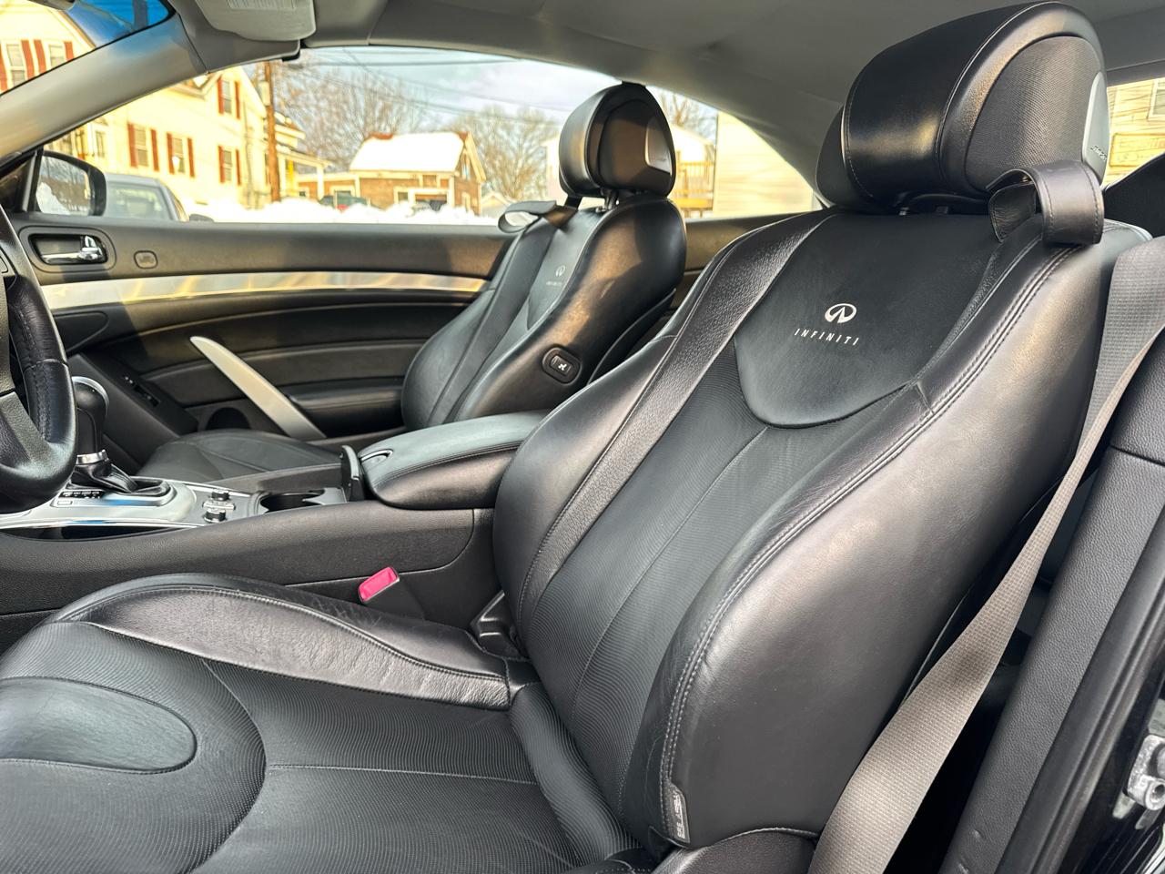 Infiniti Q60 Convertible  2014