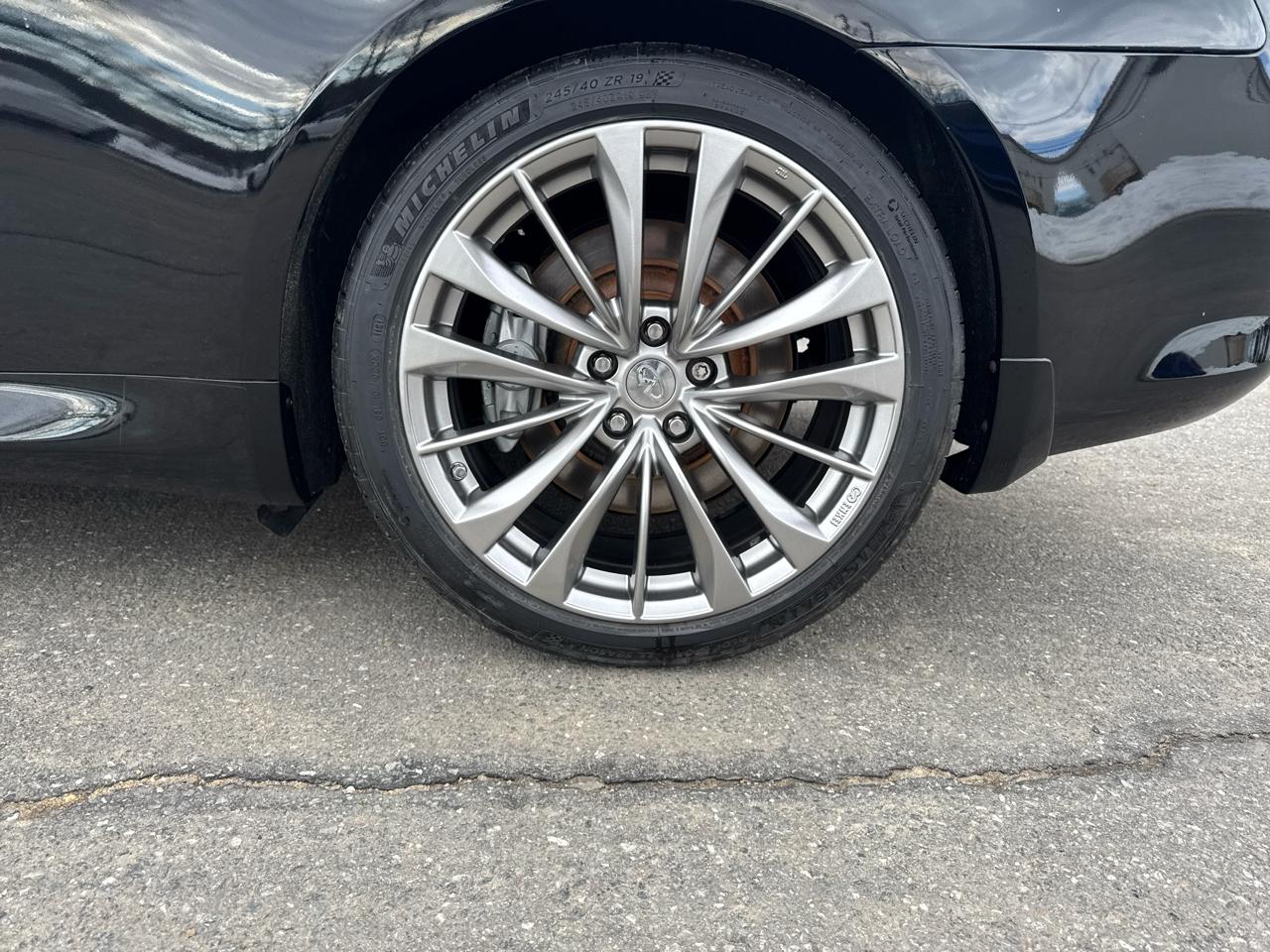 Infiniti Q60 Convertible  2014