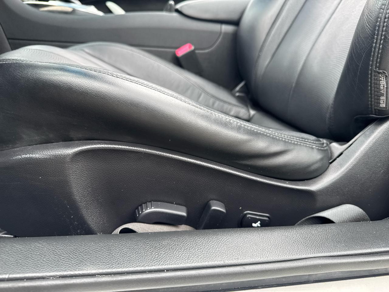 Infiniti Q60 Convertible  2014