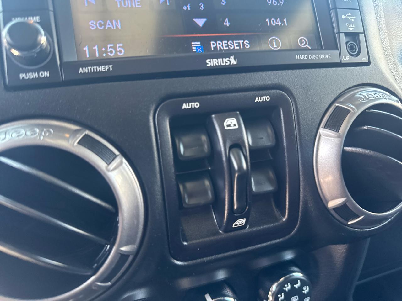 2018 Jeep Wrangler JK Unlimited Altitude - Photo 25