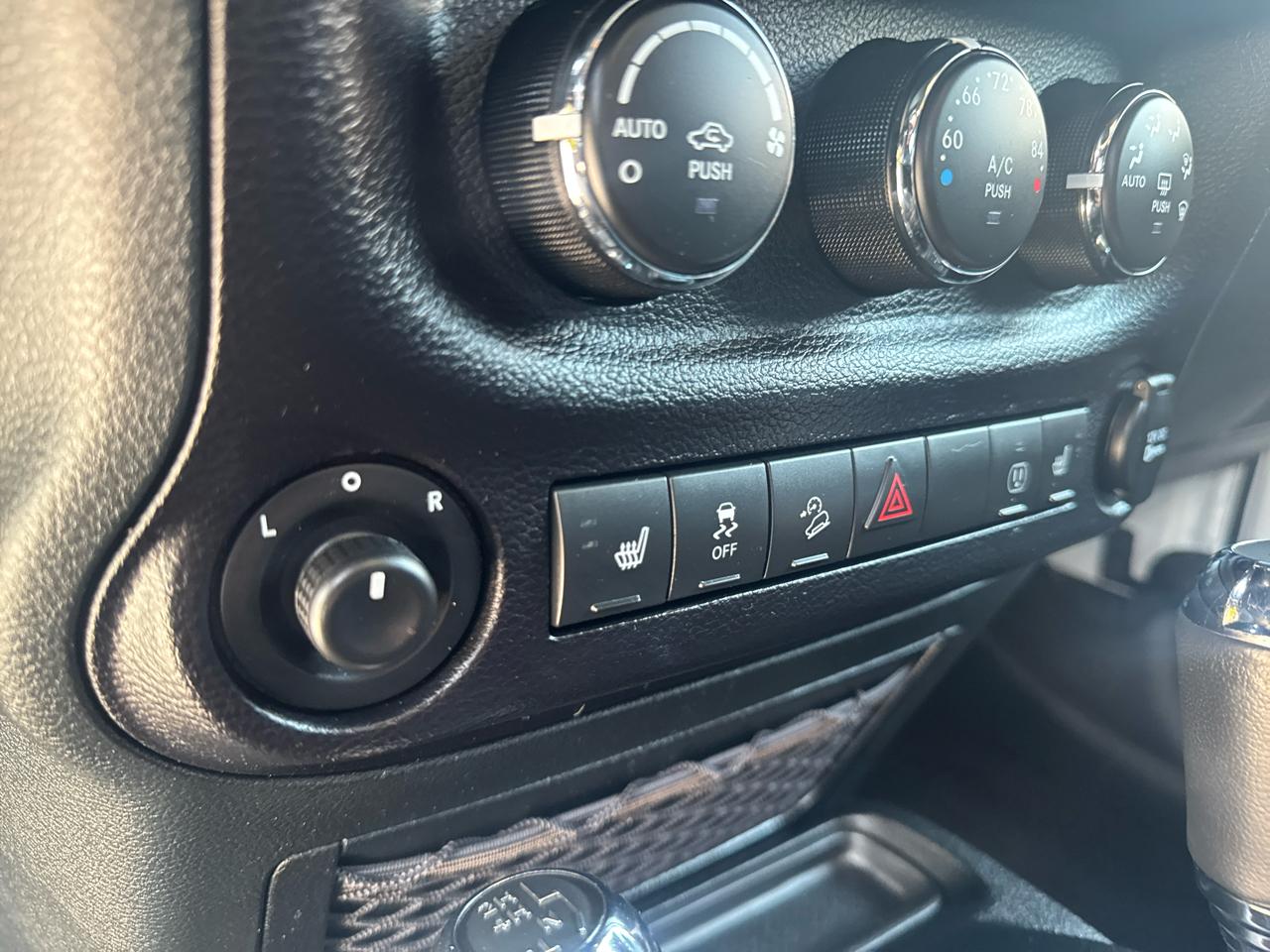 2018 Jeep Wrangler JK Unlimited Altitude - Photo 27