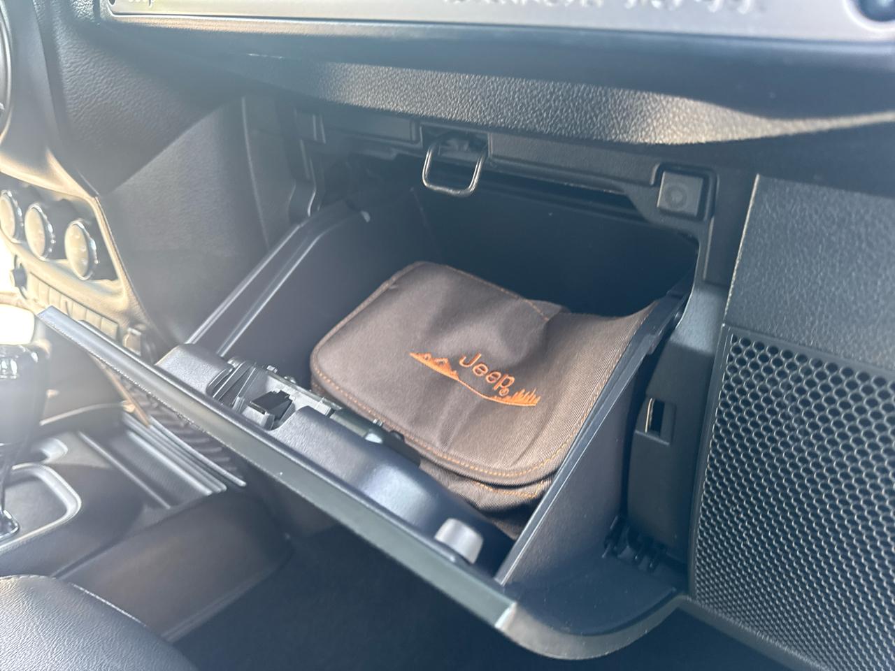 2018 Jeep Wrangler JK Unlimited Altitude - Photo 42