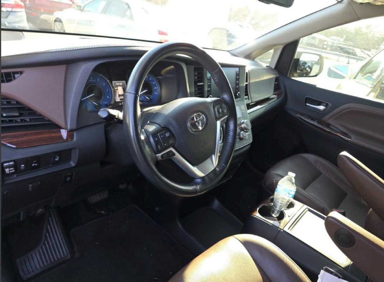 BMW 3 Series 330i xDrive Sedan 2020