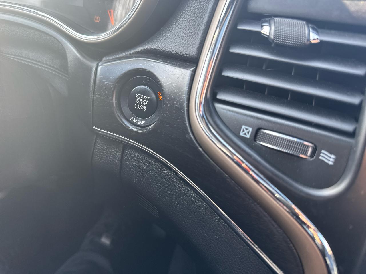 Jeep Grand Cherokee  2015