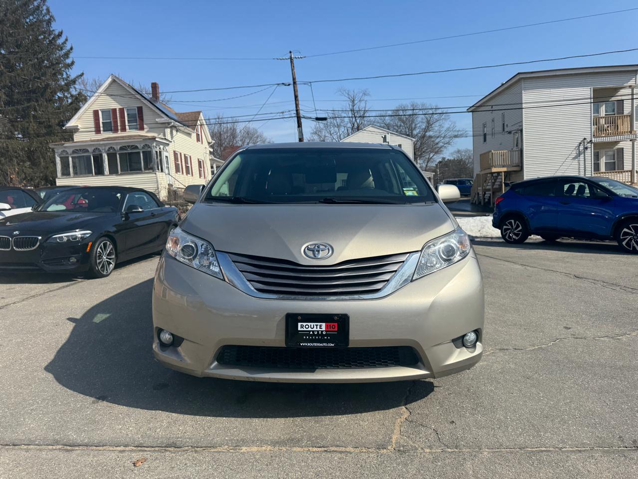 Toyota Sienna  2017
