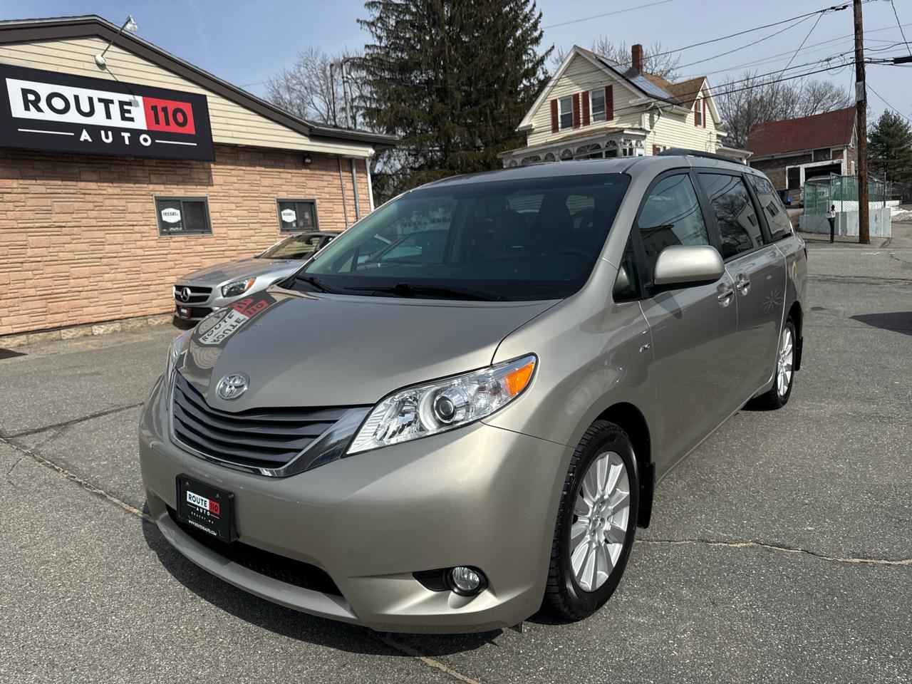 Toyota Sienna  2017