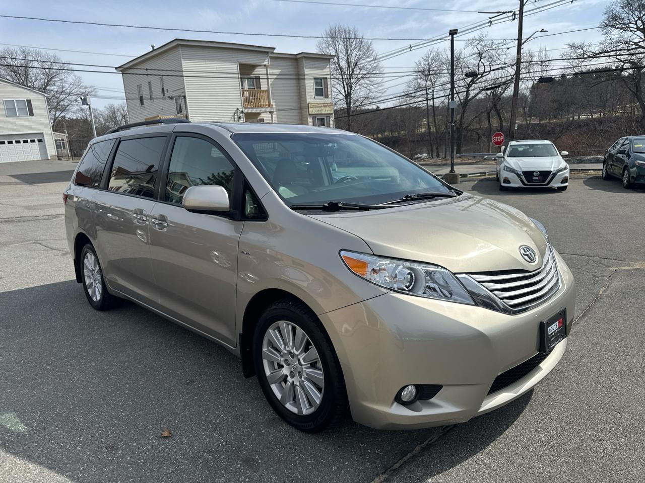 Toyota Sienna  2017