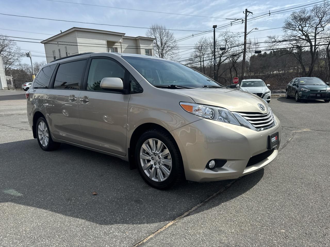 Toyota Sienna  2017
