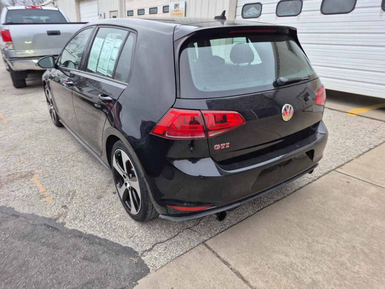 Volkswagen Golf GTI  2016