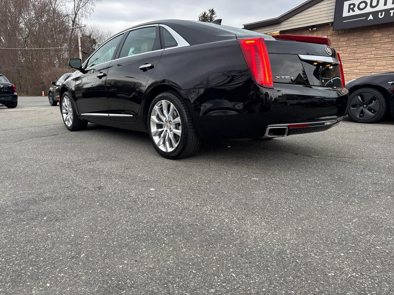 Cadillac XTS  2015