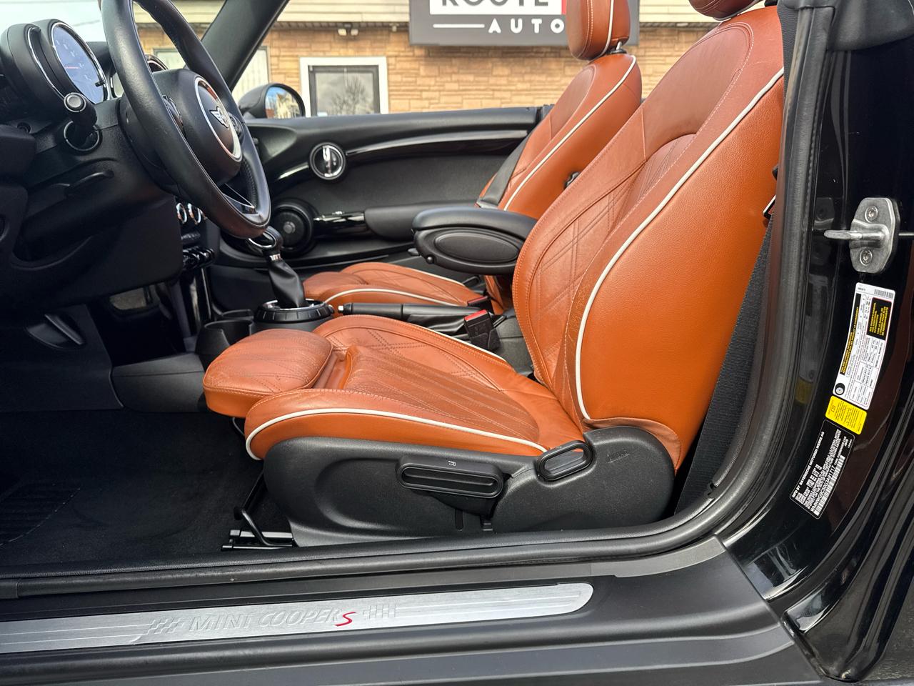 MINI Cooper Convertible  2016