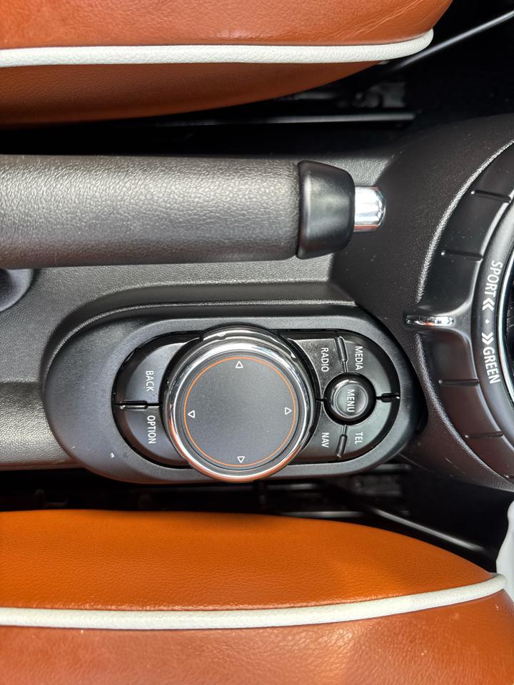 MINI Cooper Convertible  2016