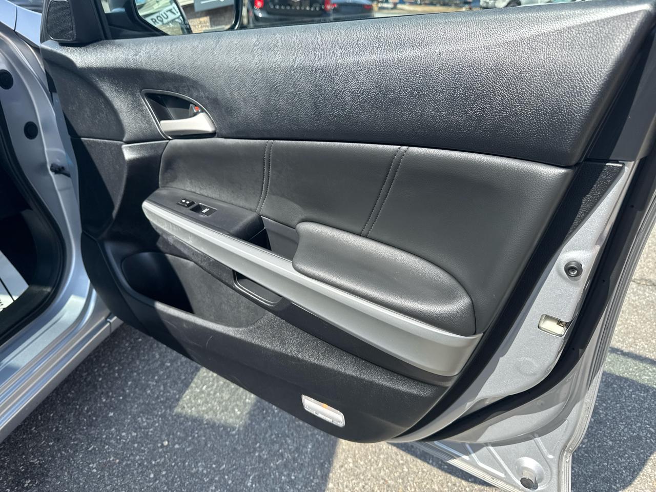 Honda Accord Sdn 4dr I4 AT EX-L 2010