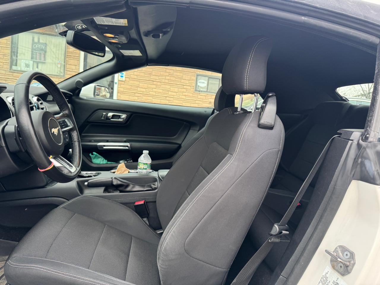 Ford Mustang V6 Convertible 2017