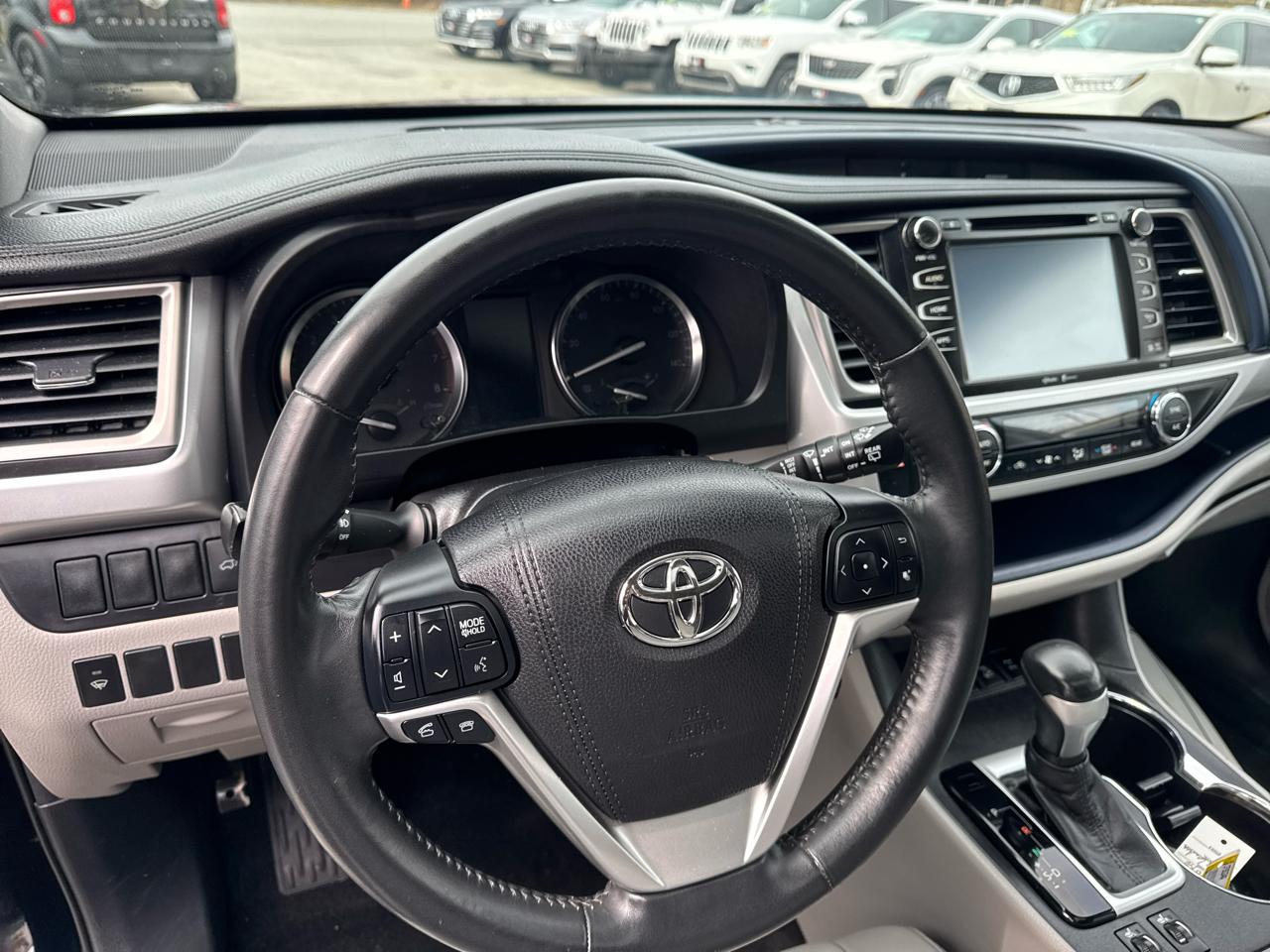 Toyota Highlander  2015
