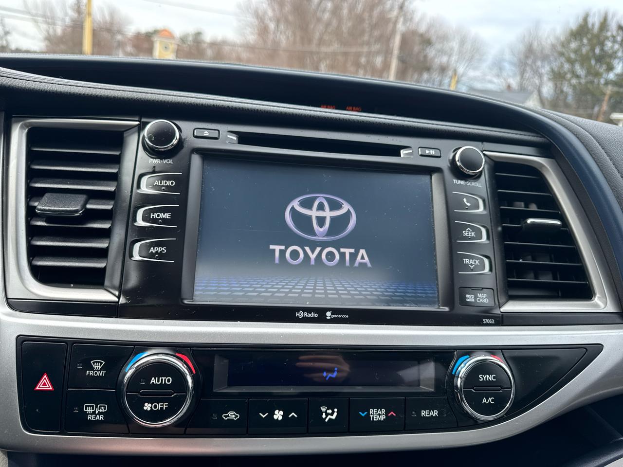 Toyota Highlander  2015