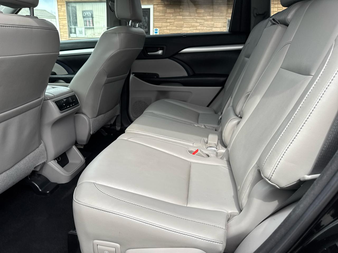 Toyota Highlander  2015