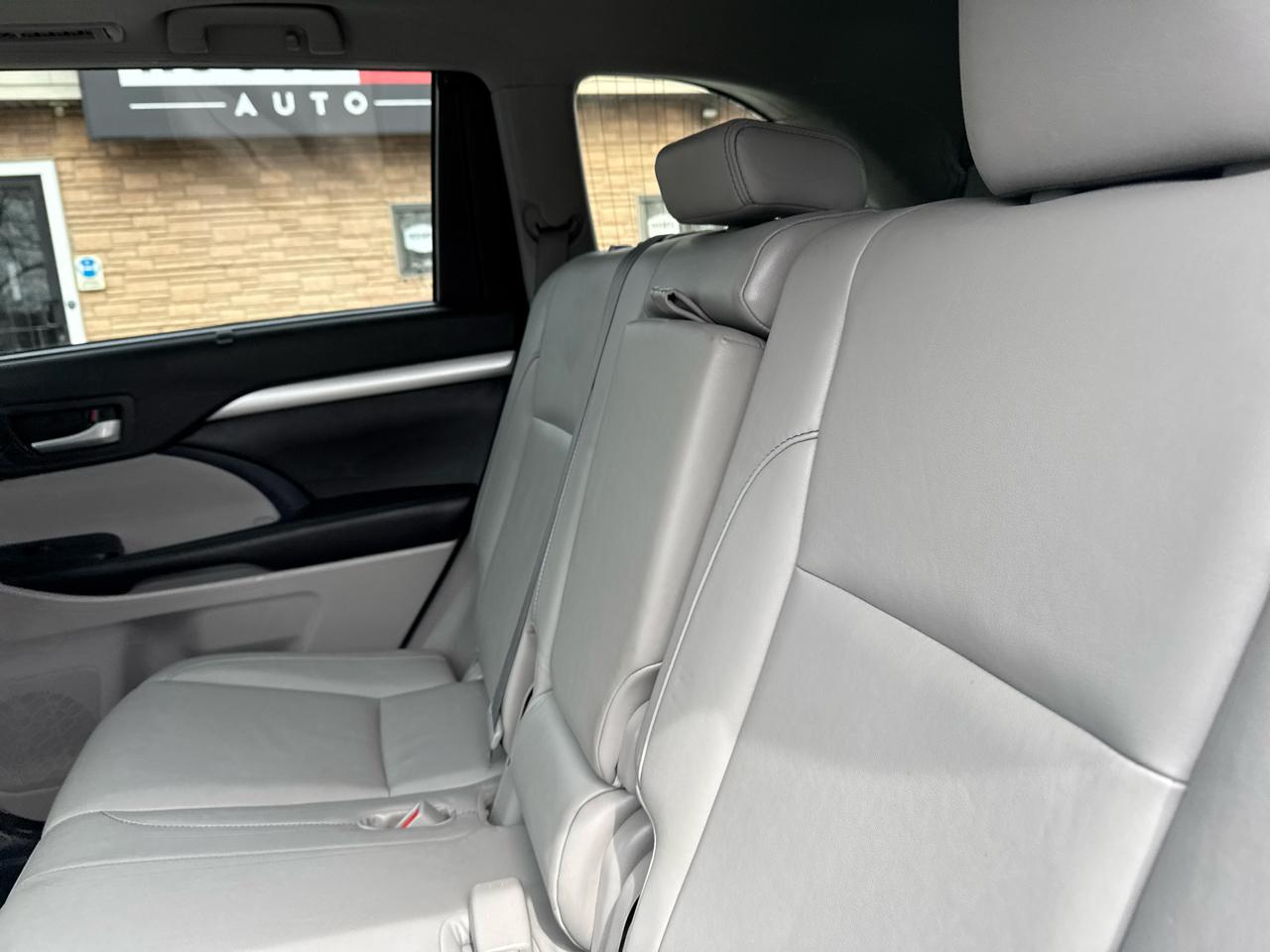 Toyota Highlander  2015